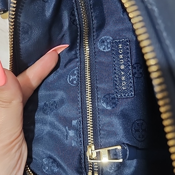 Tory Burch Hudson Bay Blue Leather Gold Hardware NWT - Picture 10 of 14